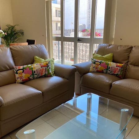 Newly Refurbished Mellieha Central Apartment Экстерьер фото