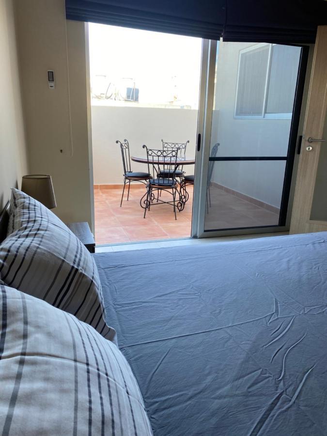 Newly Refurbished Mellieha Central Apartment Экстерьер фото