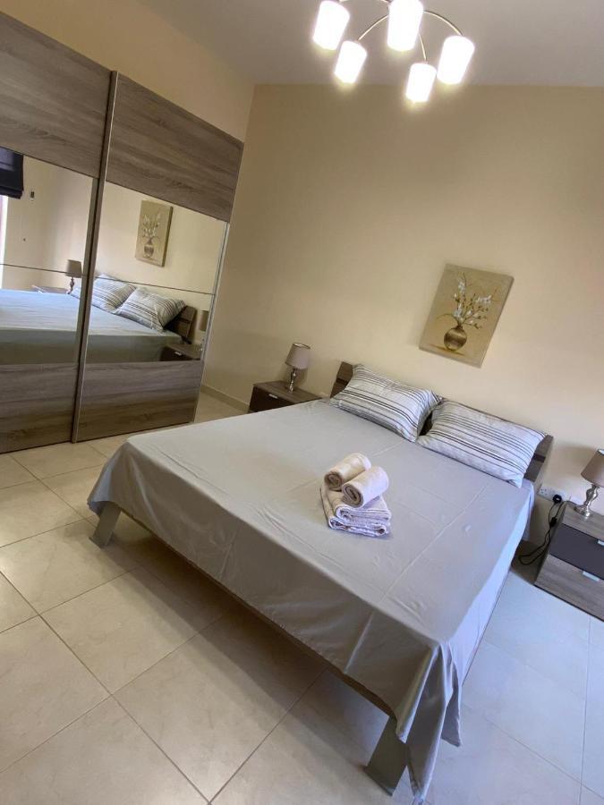 Newly Refurbished Mellieha Central Apartment Экстерьер фото
